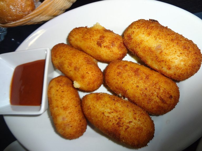 Tapas en un bar de Madrid